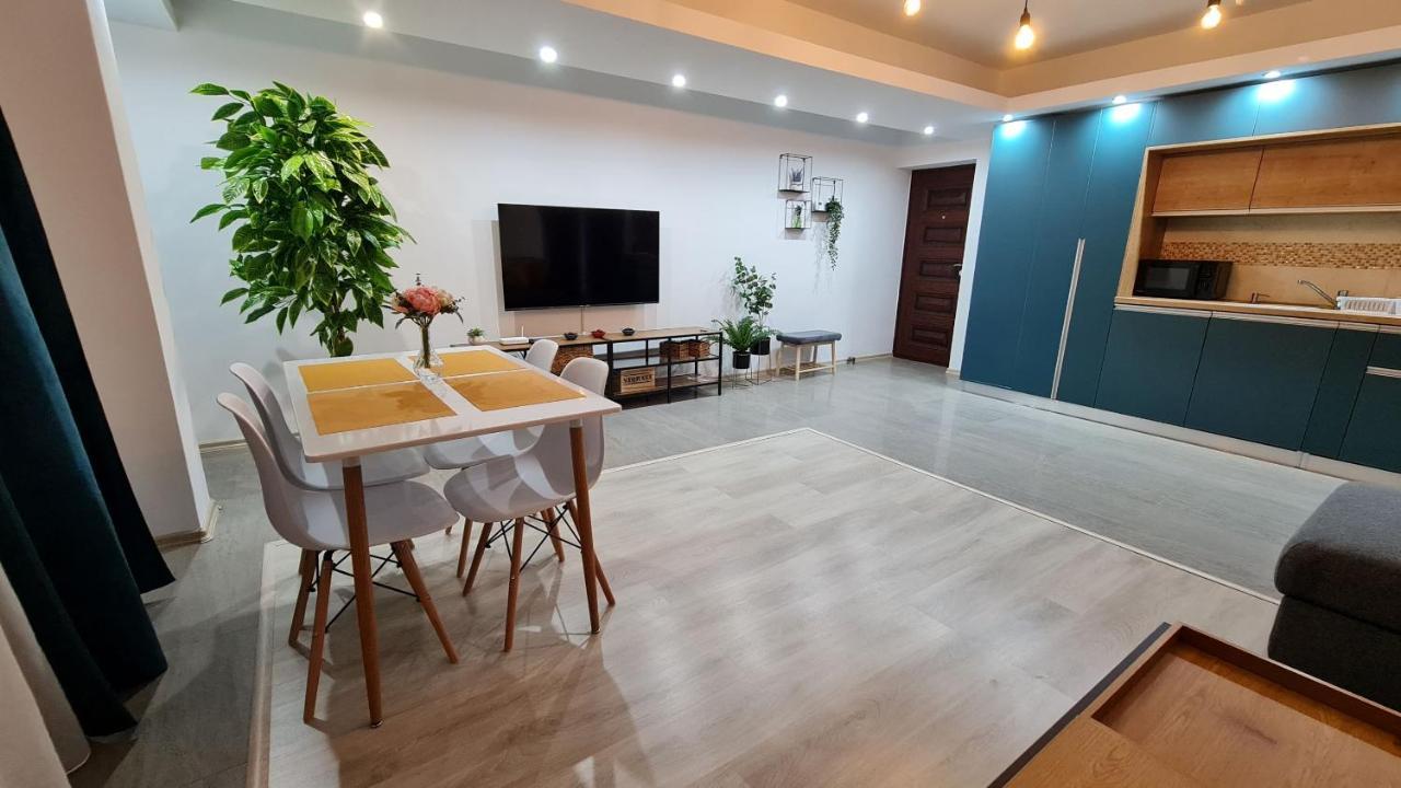 Zander Home Apartment Buşteni Eksteriør bilde