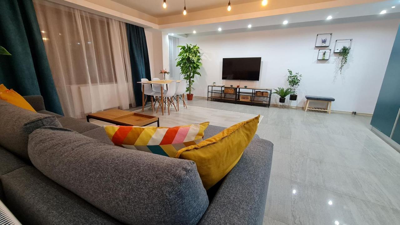 Zander Home Apartment Buşteni Eksteriør bilde