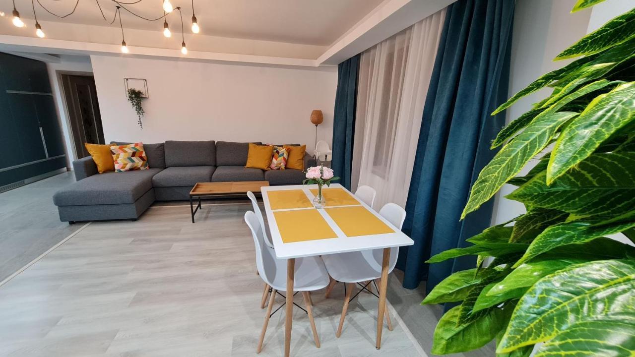 Zander Home Apartment Buşteni Eksteriør bilde