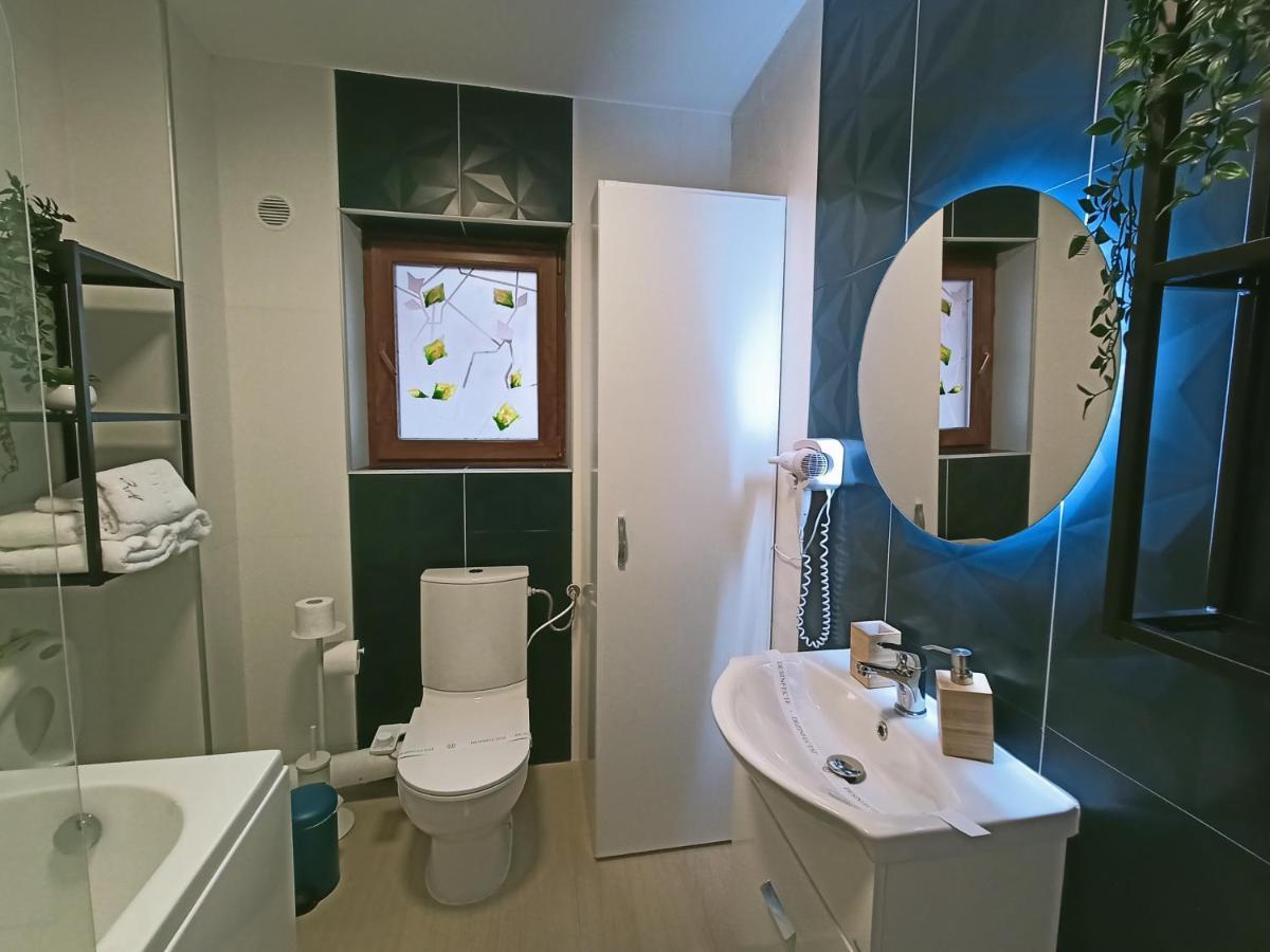 Zander Home Apartment Buşteni Eksteriør bilde